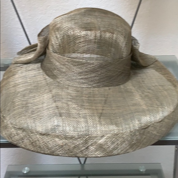 A rust color church Hat - Picture 2 of 3